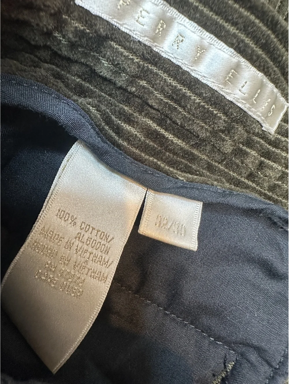 Perry Ellis Men’s Corduroy Pants 38/40 Olive Green Pleated Cuffed 100% Cotton